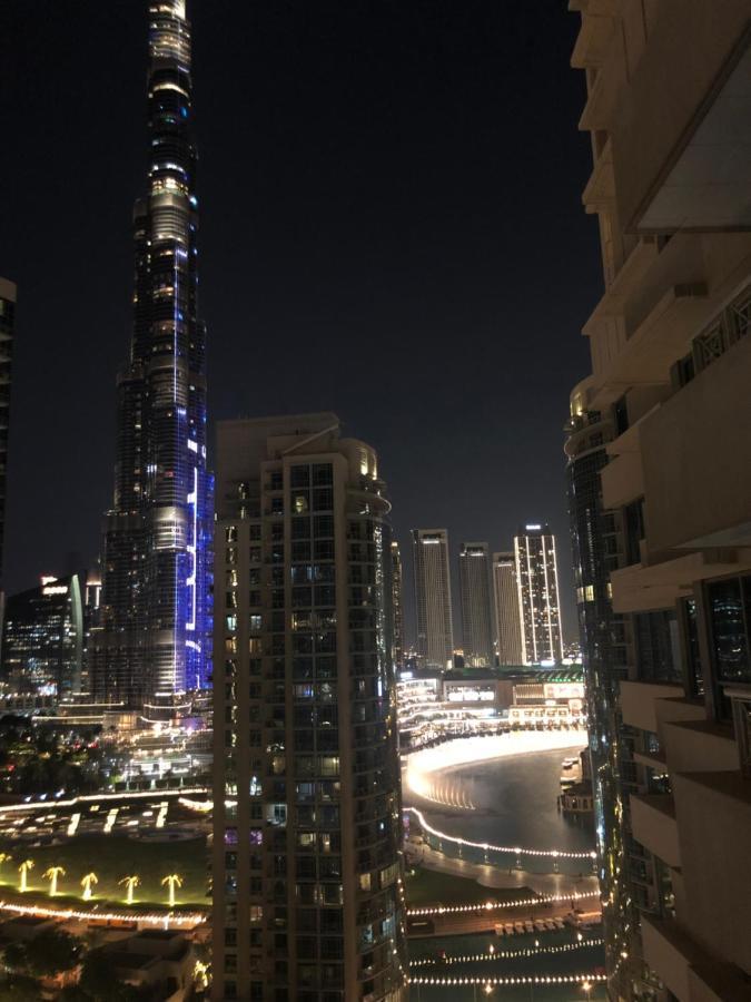 Downtown Boulevard One Bedroom Apt In 29 Blvd غرفة وصالة Burj & Fountain View Master Bedroom Plus 2 Single Beds In Living Room 迪拜 外观 照片